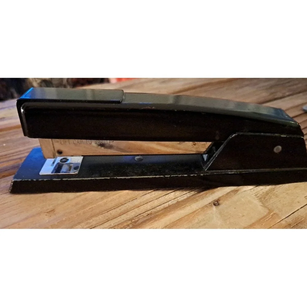 Vintage Swingline Desk Stapler Model 747, # 94-02 Heavy Metal, Black. USA